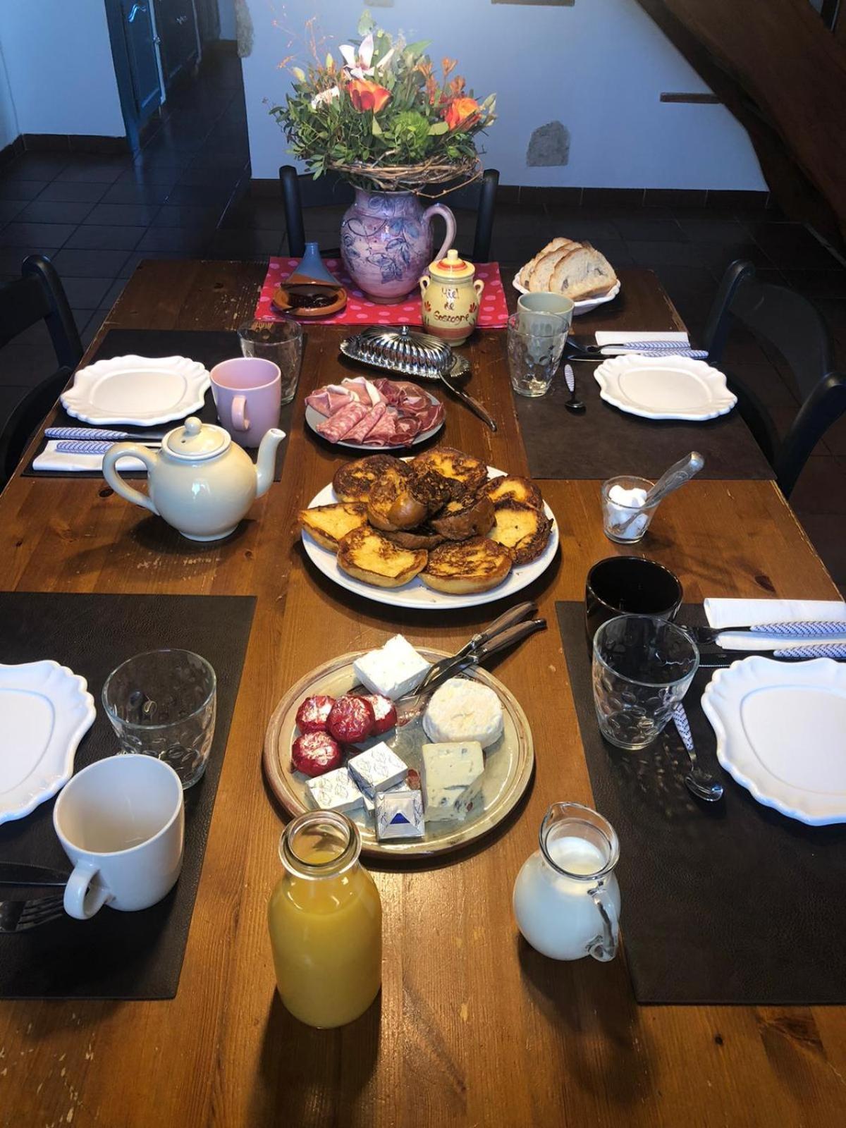 La Fezendes Bed & Breakfast Miradoux Екстериор снимка